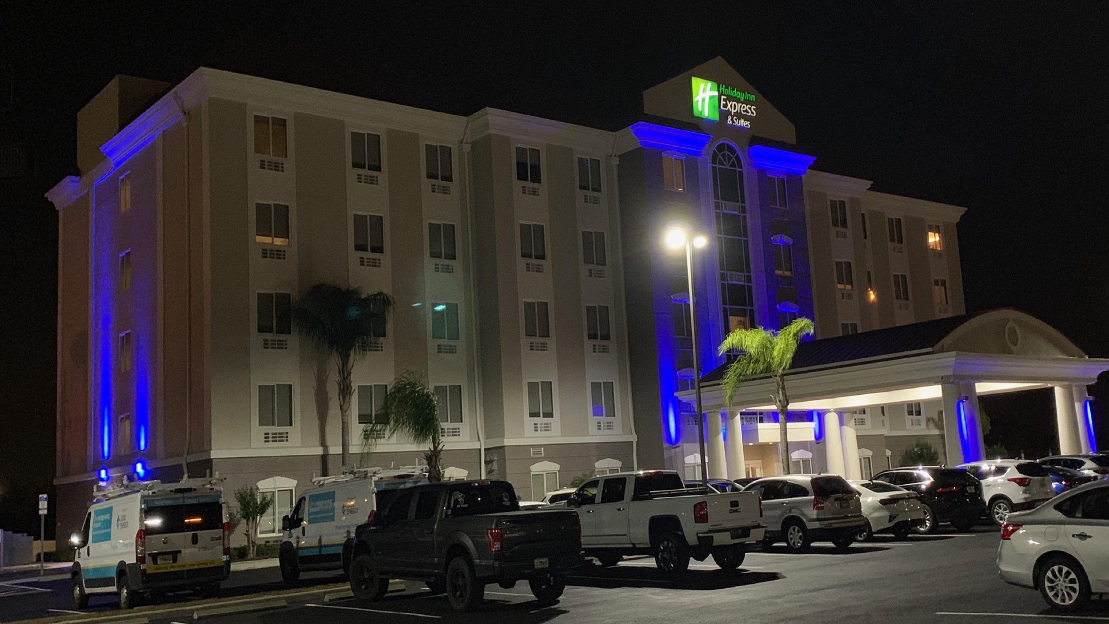Holiday Inn Express Orlando - South Davenport By Ihg Exterior foto